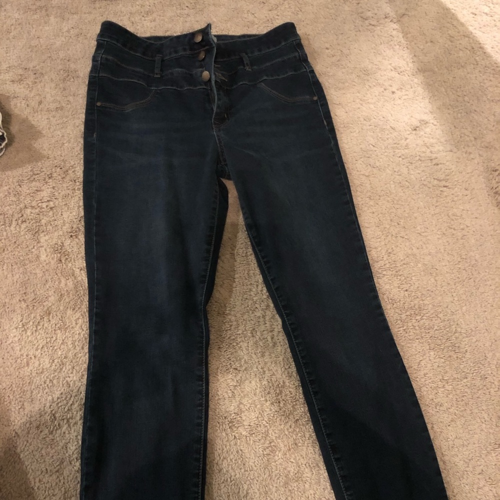 Refuge High waisted dark color Capri Jeans size 8
